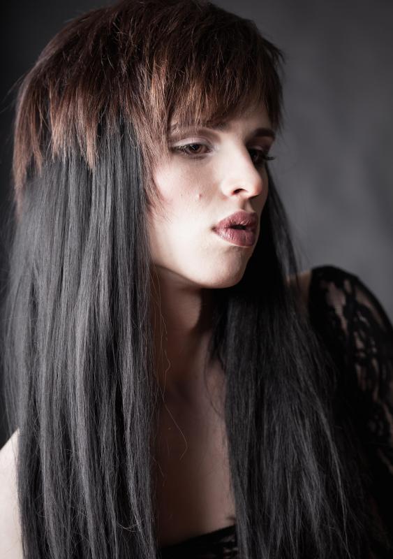 Androgyny refers to a situation in which a person's gender is not clearly defined.