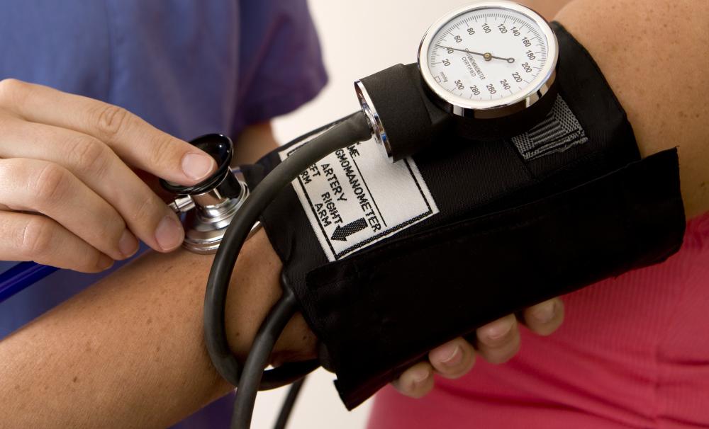 Low blood pressure can contribute to dizziness in pregnant women.