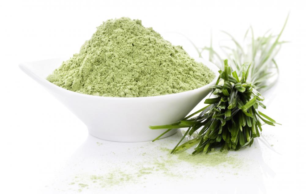 Used to lower blood cholesterol and reduce symptoms of arthritis, barley grass yields fewer gastric symptoms than wheatgrass.