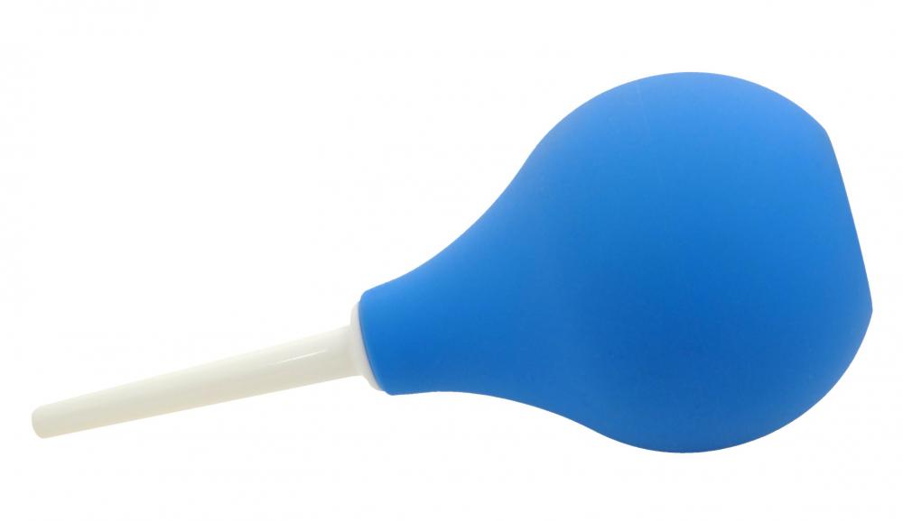 An ear syringe.