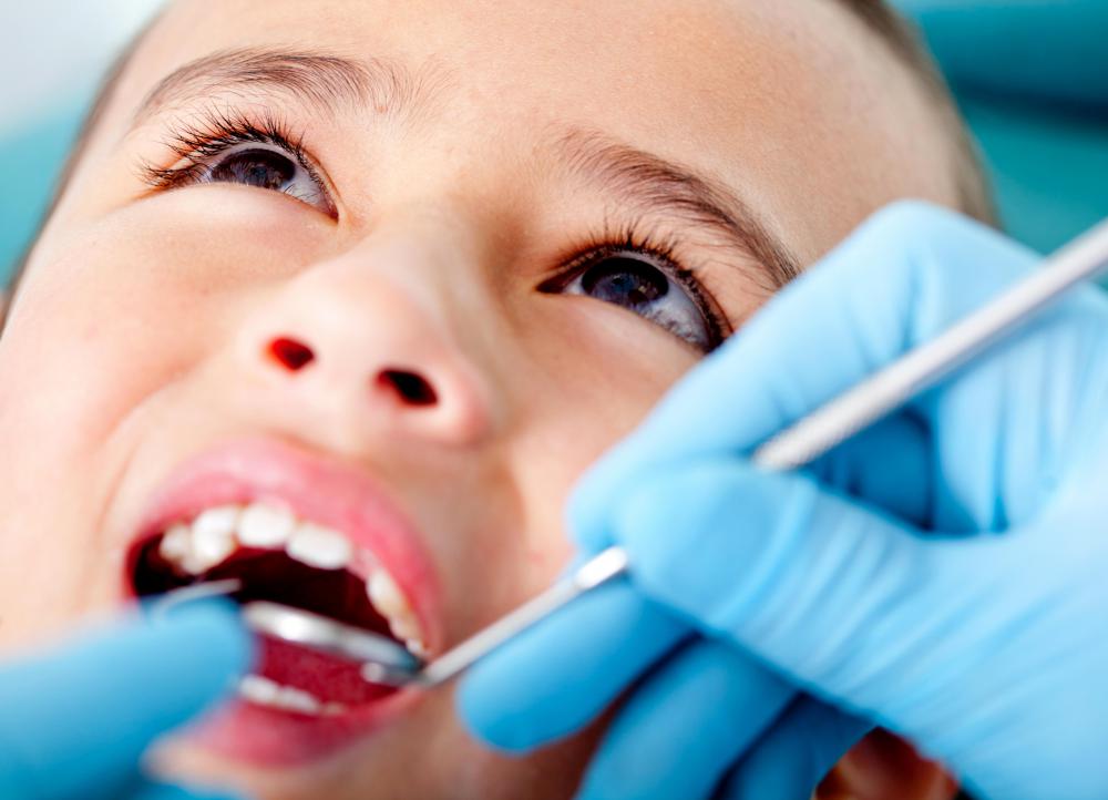 Dentists commonly use lidocaine.