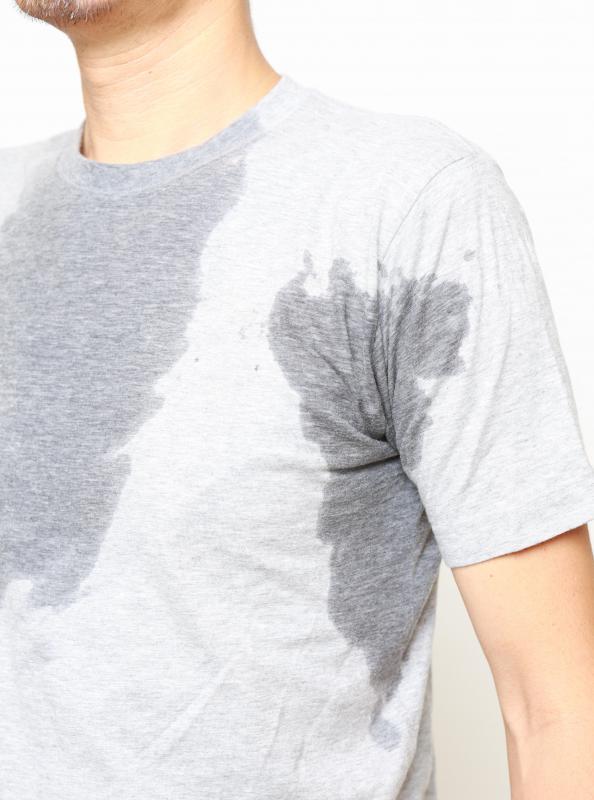 Food poisoning can cause nausea and sweating.