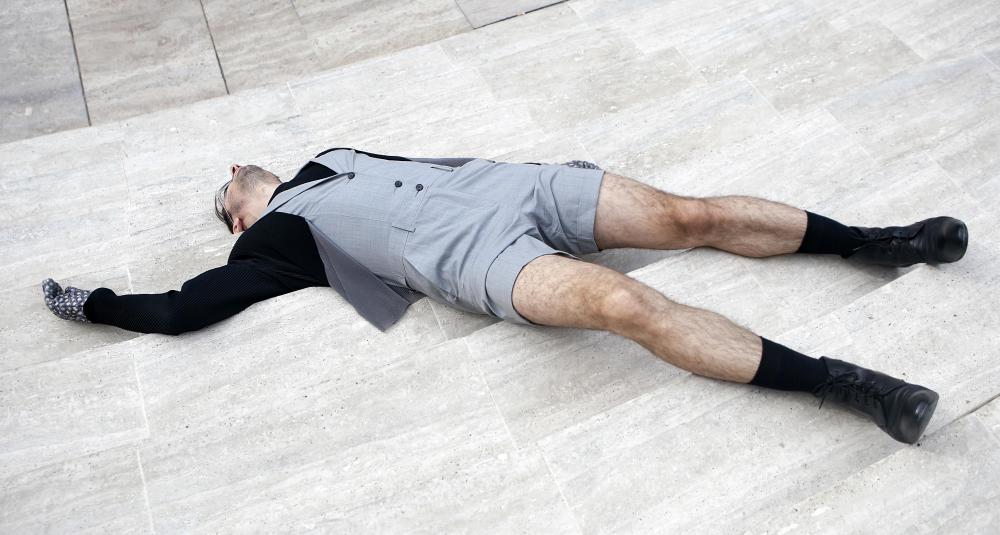 Bad falls may cause blood clots to appear in the urine.