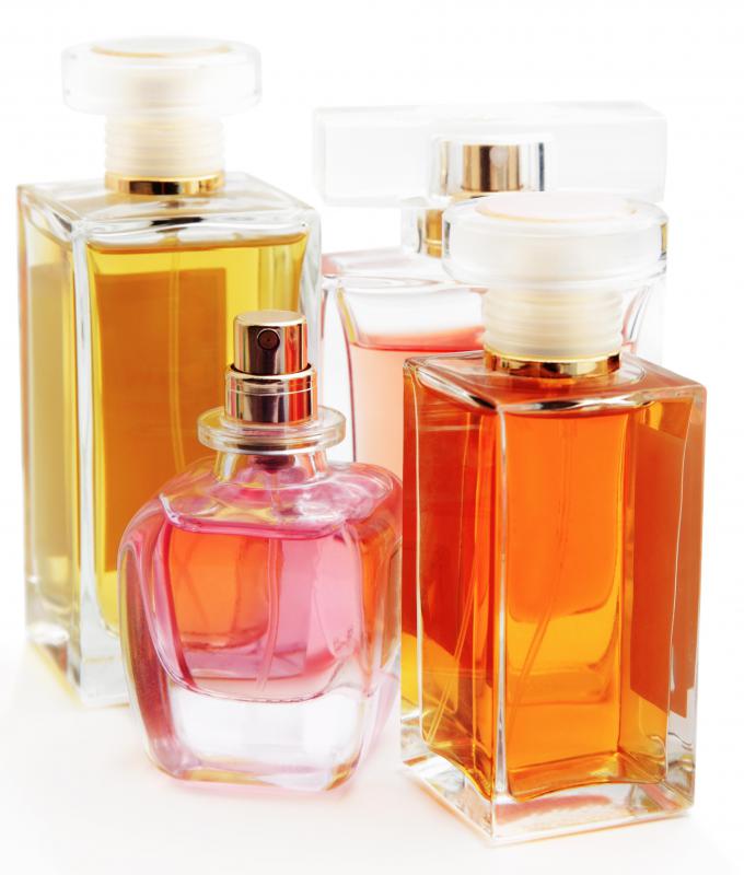 An allergic reaction to perfumes may cause vaginal lumps.