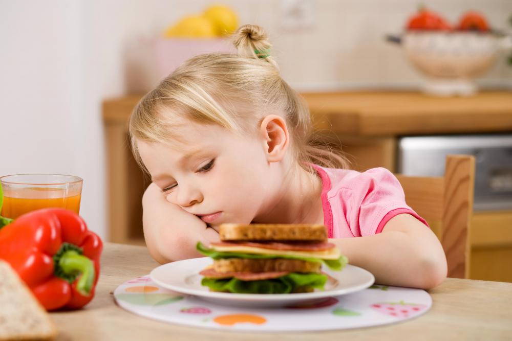 Memory loss in children may be accompanied by a loss of appetite.