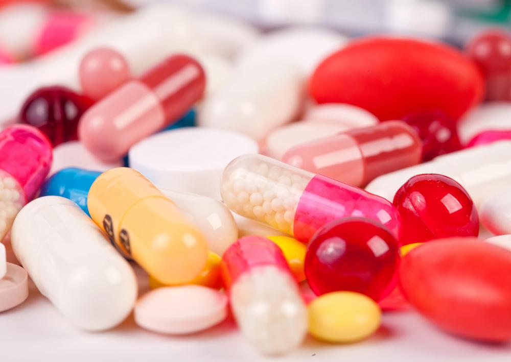 Antibiotics may be prescribed to treat pustular dermatitis.