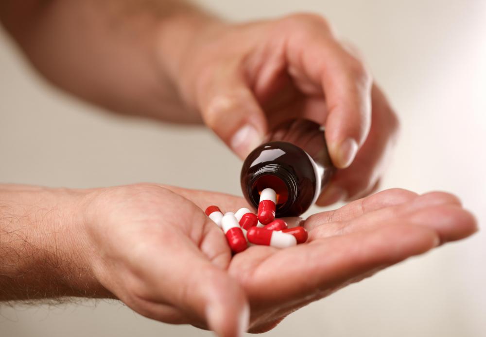 Antibiotics are prescribed for oral syphilis sufferers.