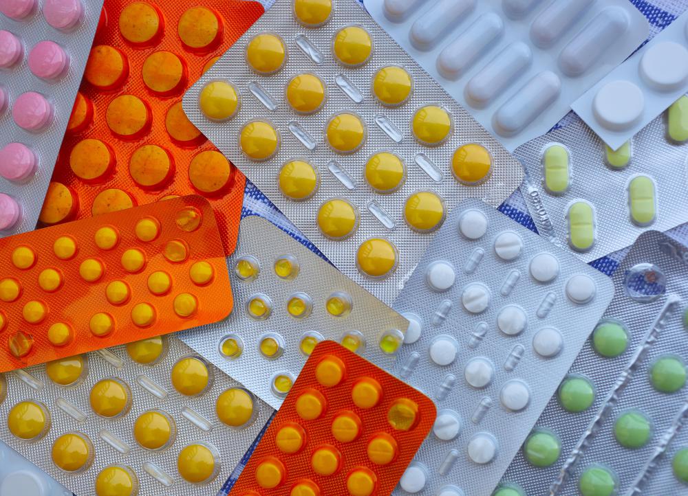 Myricetin supplements are usually available in pill form and should be taken with water.