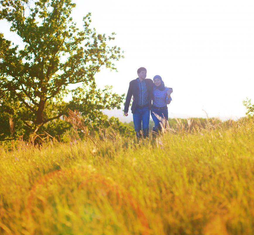 Exposure to sunlight should be kept to a minimum for individuals performing a dry fast.