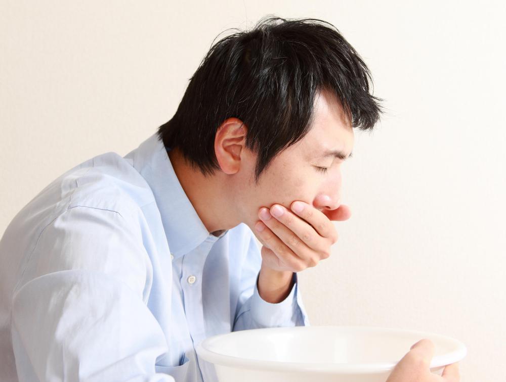 Side effects of antibiotics that are used to treat a kidney infection may include vomiting.