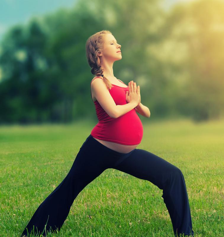 Holistic yoga is an approach to yoga that incorporates the entire lifestyle and can be practiced by pregnant women.