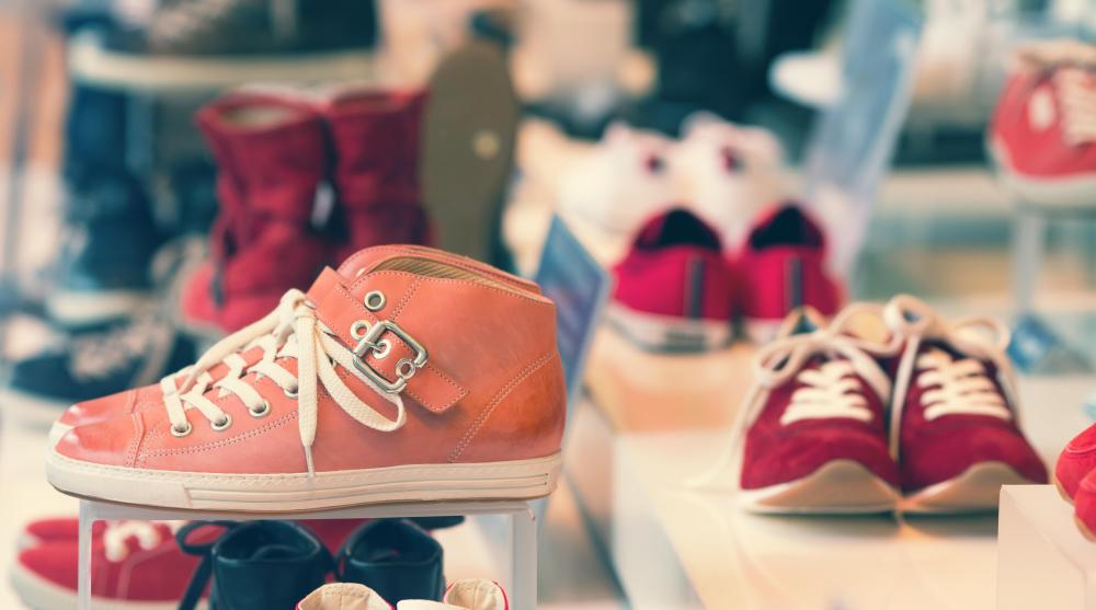 When choosing sneakers for jogging, they should be lightweight, as well as provide good arch support and shock absorption.