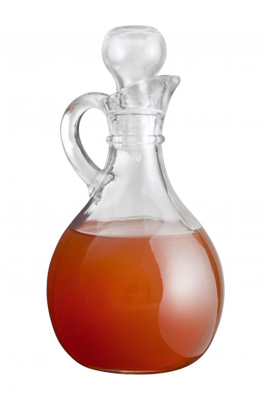 A bath in apple cider vinegar and water may help relieve a bladder infection.