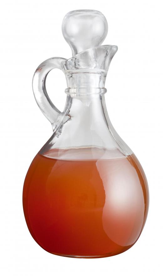 Small amounts of apple cider vinegar may help treat stomach cramps.