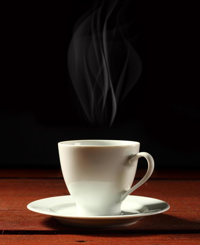 Hot beverages can sooth a sore throat.