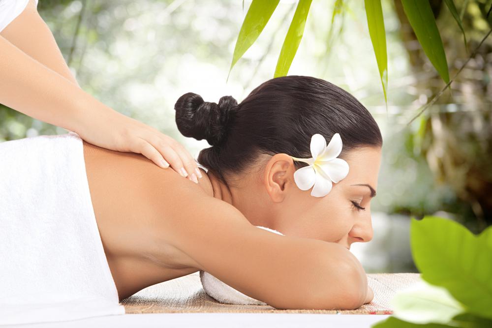 Scottish shower users are encouraged to receive other spa treatments to complement the improved circulation and sense of revitalization.