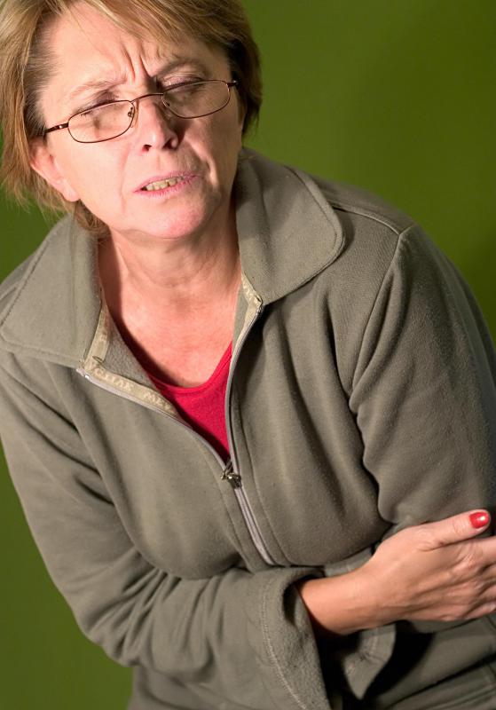 Zopiclone withdrawal may cause delirium.