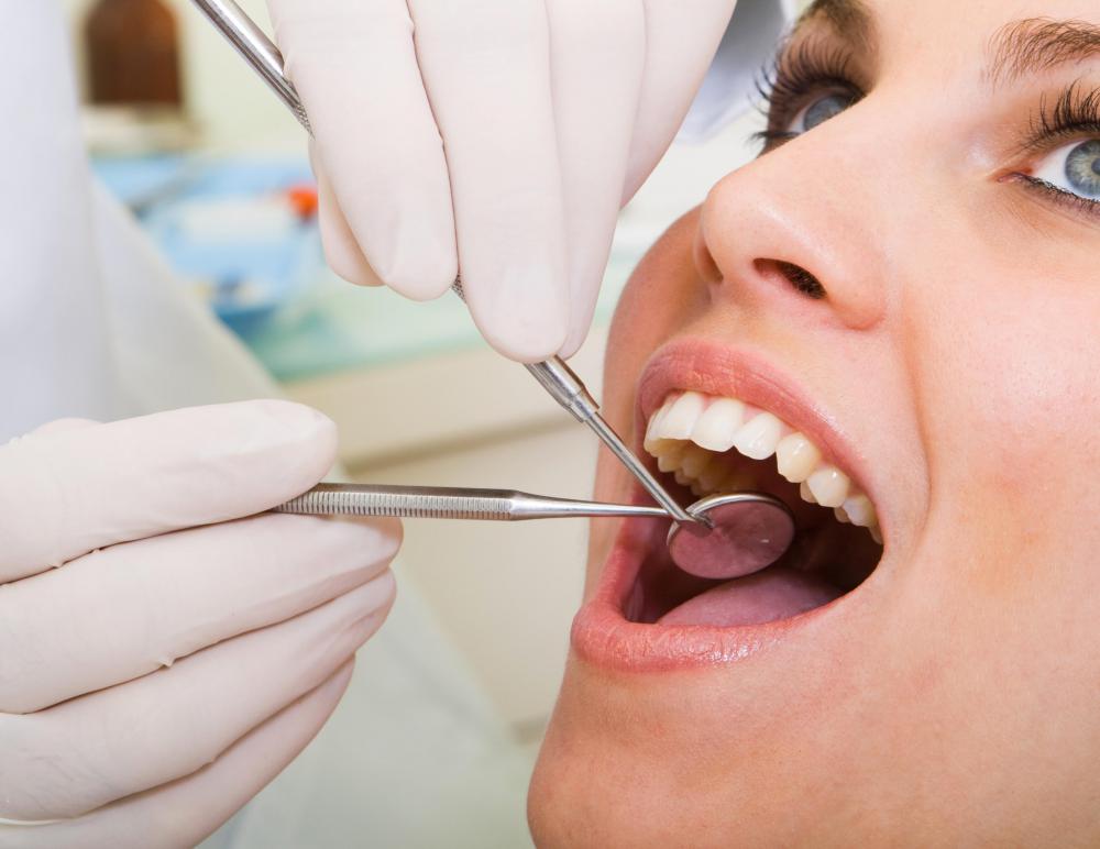 Clindamycin is a commonly used antibiotic in the treatment of tooth infections.
