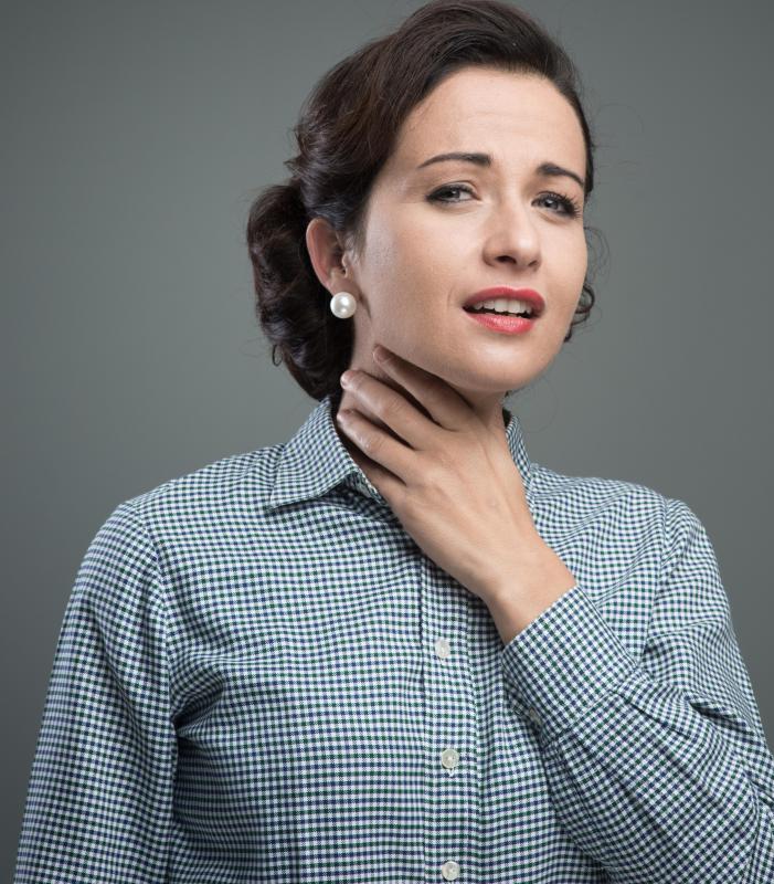 Throat swelling can indicate an allergy to barrier cream.