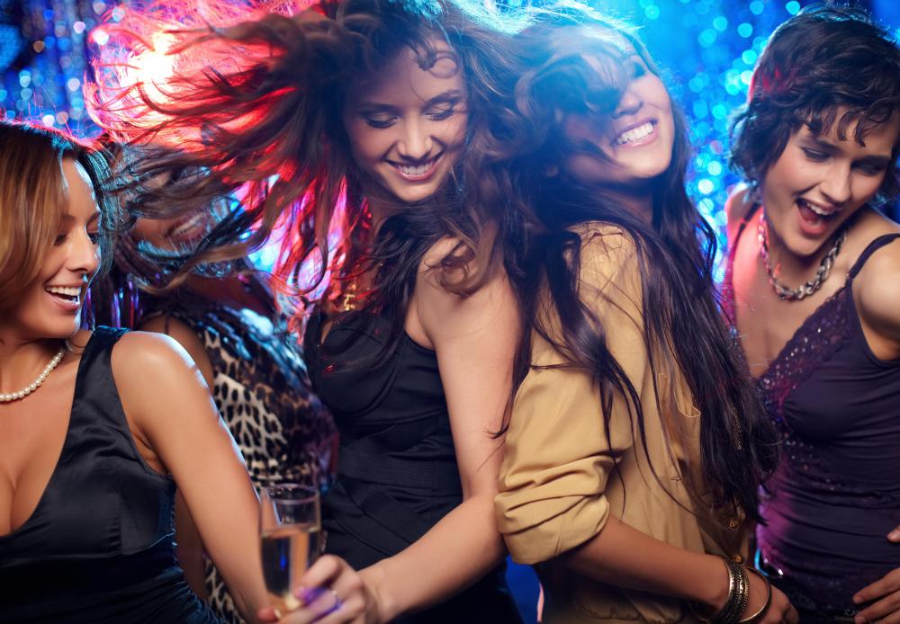 Familiar strangers may hang out together at a club without having any meaningful interactions.