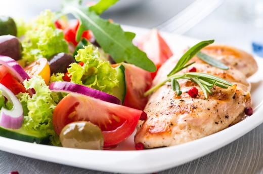 Eating small, healthy meals throughout the day can keep blood sugar levels steady.