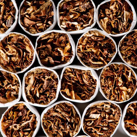 Quitting smoking may help reduce the risk of parotid cancer.