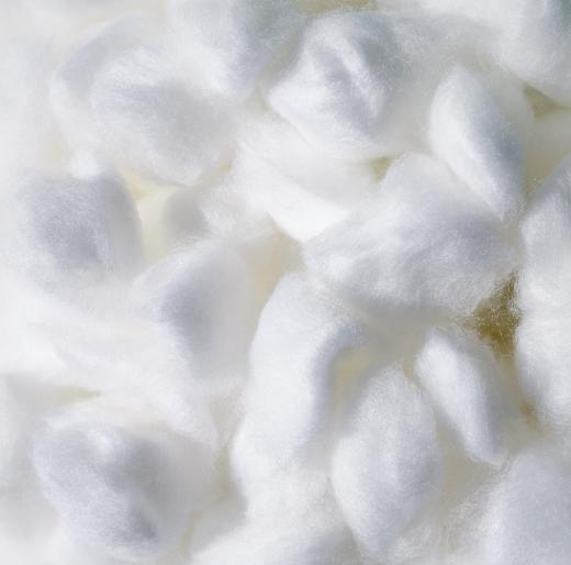 A cotton ball that has been coated in mineral oil can be used to remove eye makeup.