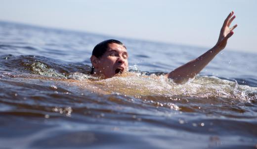 Drowning victims are sometimes at risk of tissue gas.